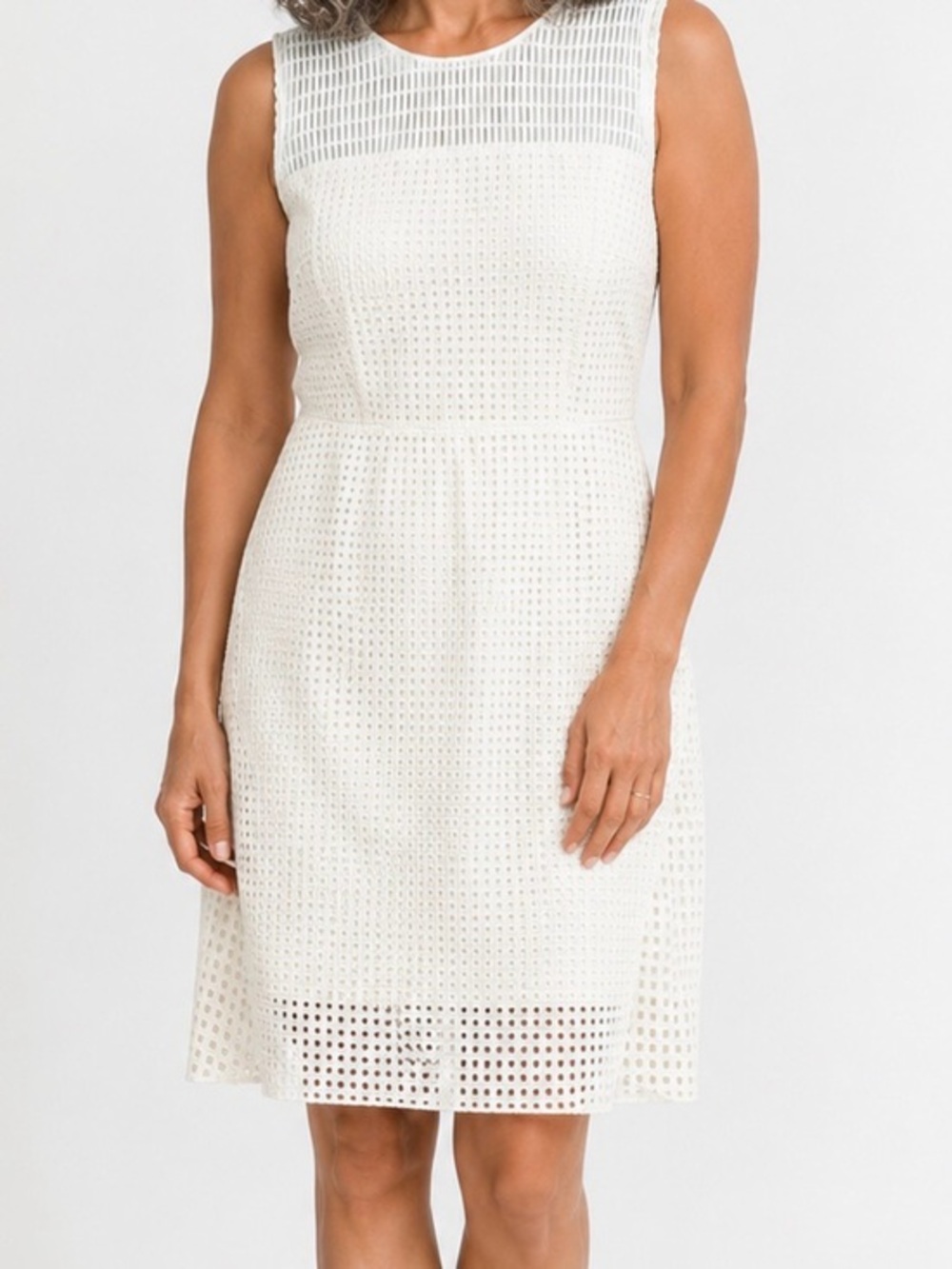 Elie Tahari White  Eyelet Grid Style Midi Shift Cocktail Dress - size 8
